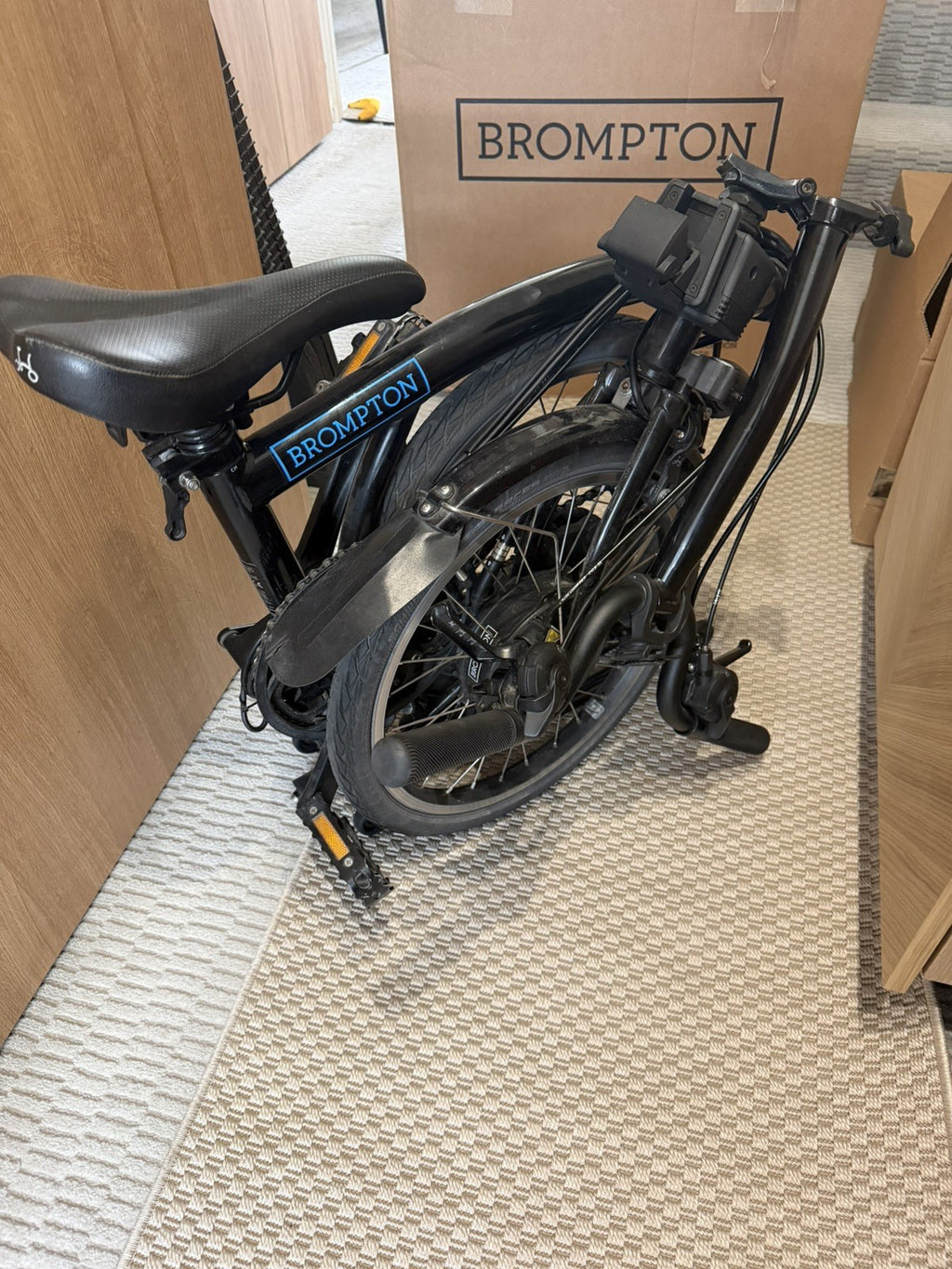 Brompton M6L Folding Bike (E) Black