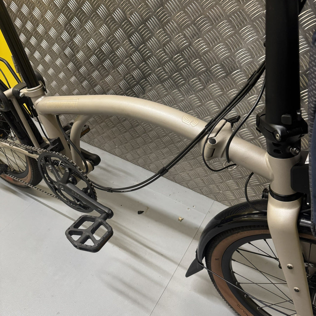 Brompton G Line 4 Speed Traildust White Folding Bike