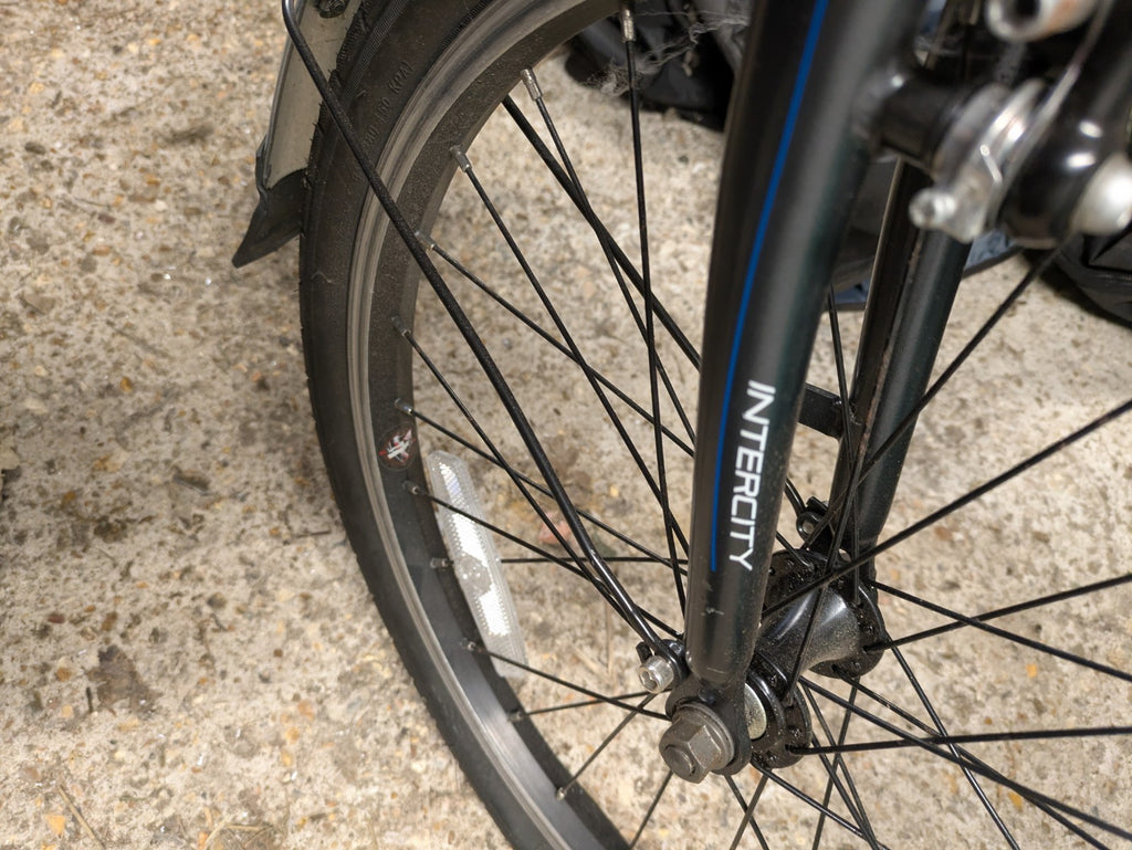 Carrera Intercity Folding Bike 20”wheels 8 Speed Shimano.