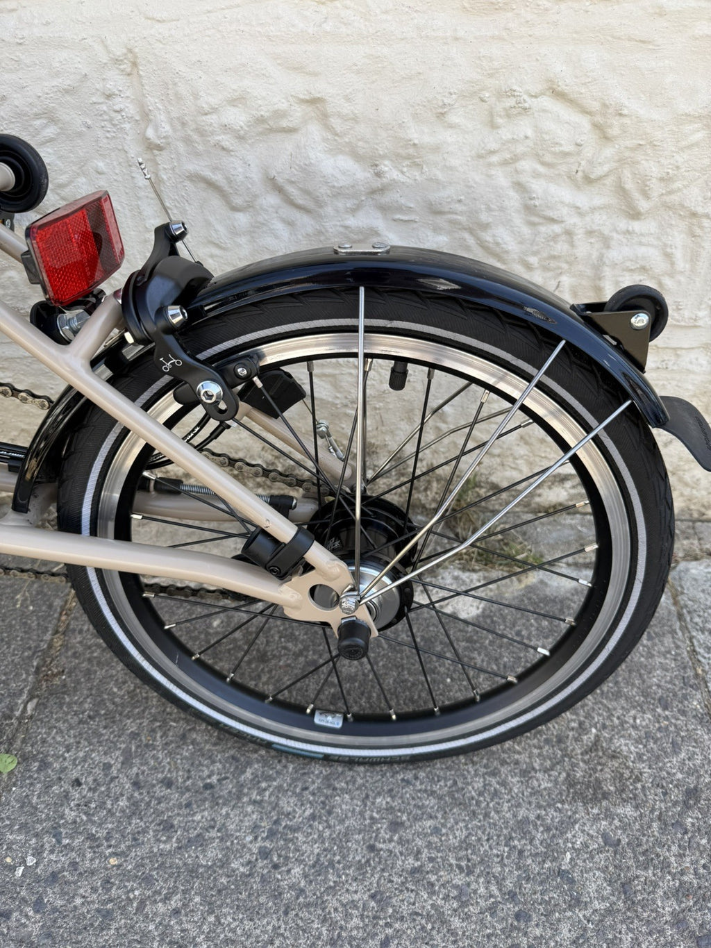 Brompton C Line Explore 2024 Folding Bike 6-Speed, Mid-Bar (Colour: Dune Sand)