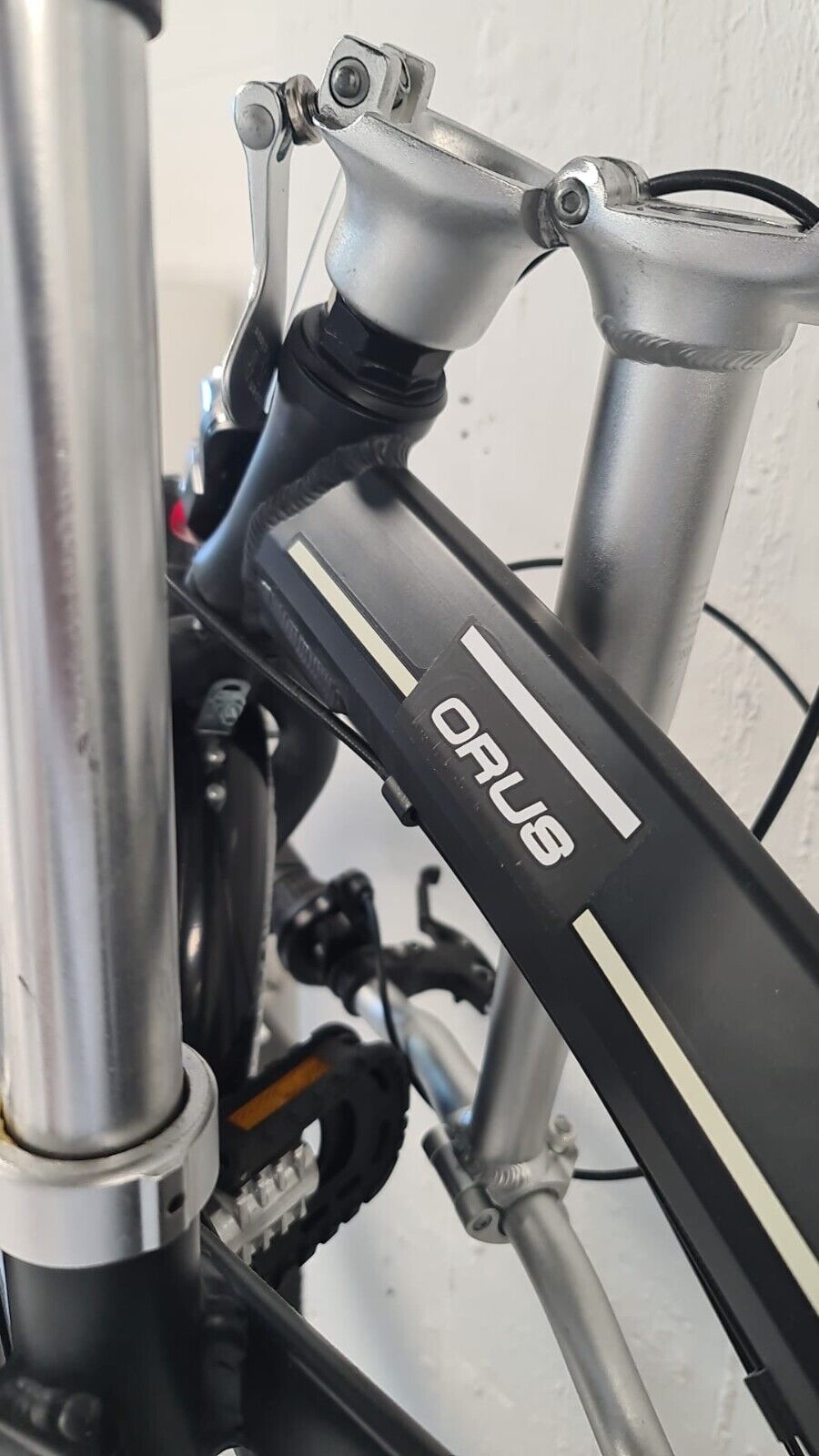 ORUS 20" Lightweight Alloy Frame 7 Speed Classic Folding Compact Bike - Black