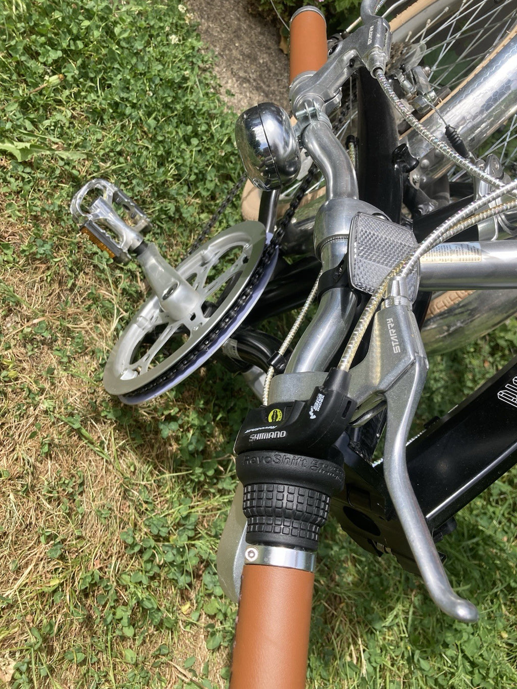 Bobbin Fold 20in Folding Bike Black/Brown/Silver, Mudguards, Kickstand, 6 Speed