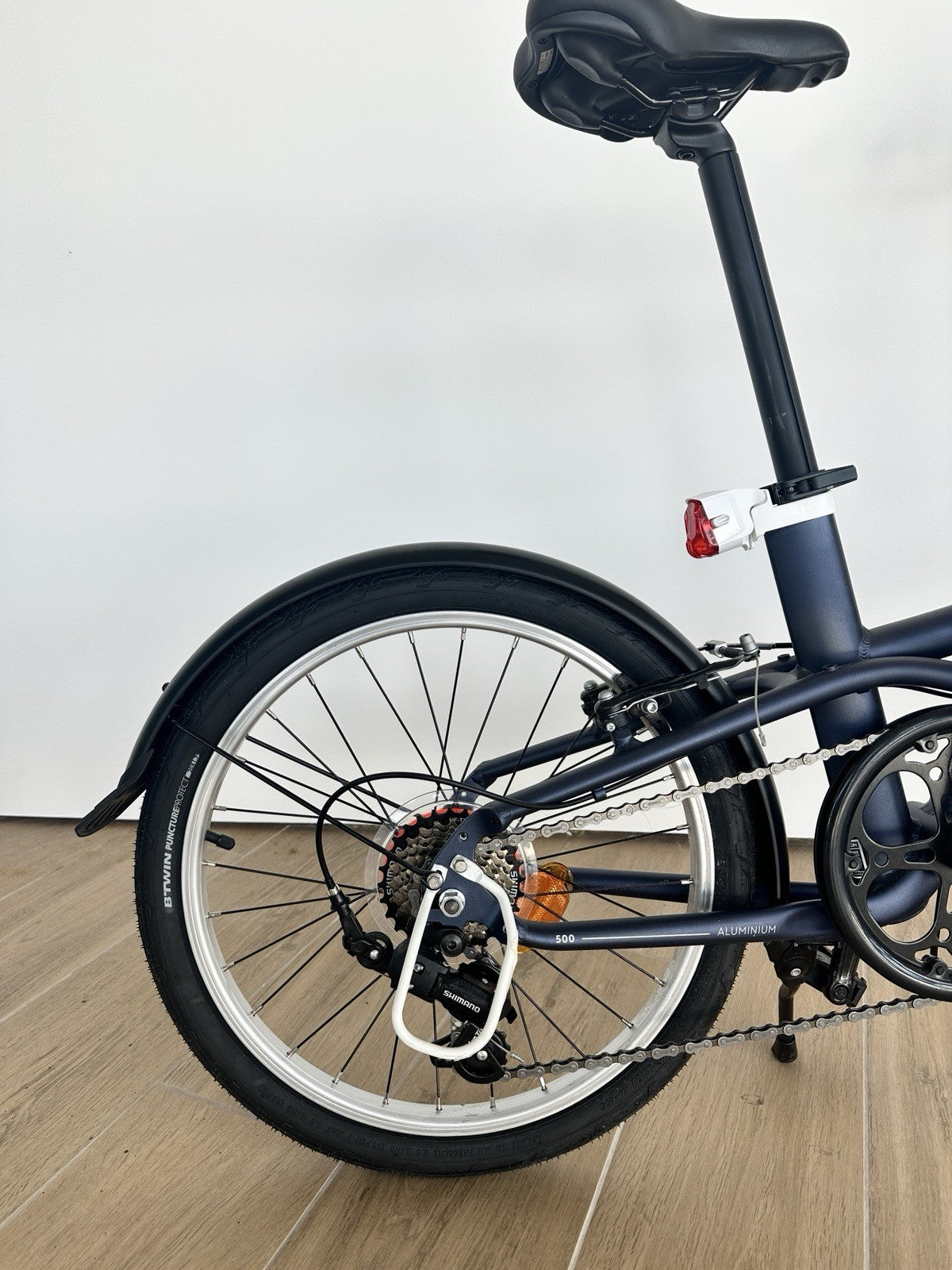 B'TWIN 500 20in Aluminium Folding Bike 7-Speed Dark Blue - Excellent Condition