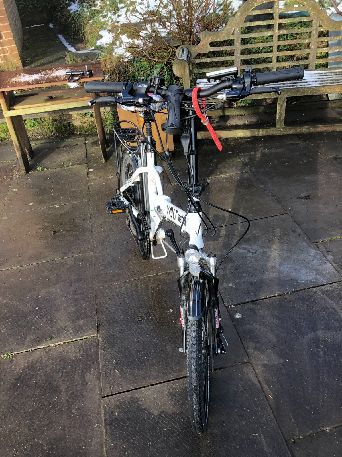 Volt Metro Folding Bike in white