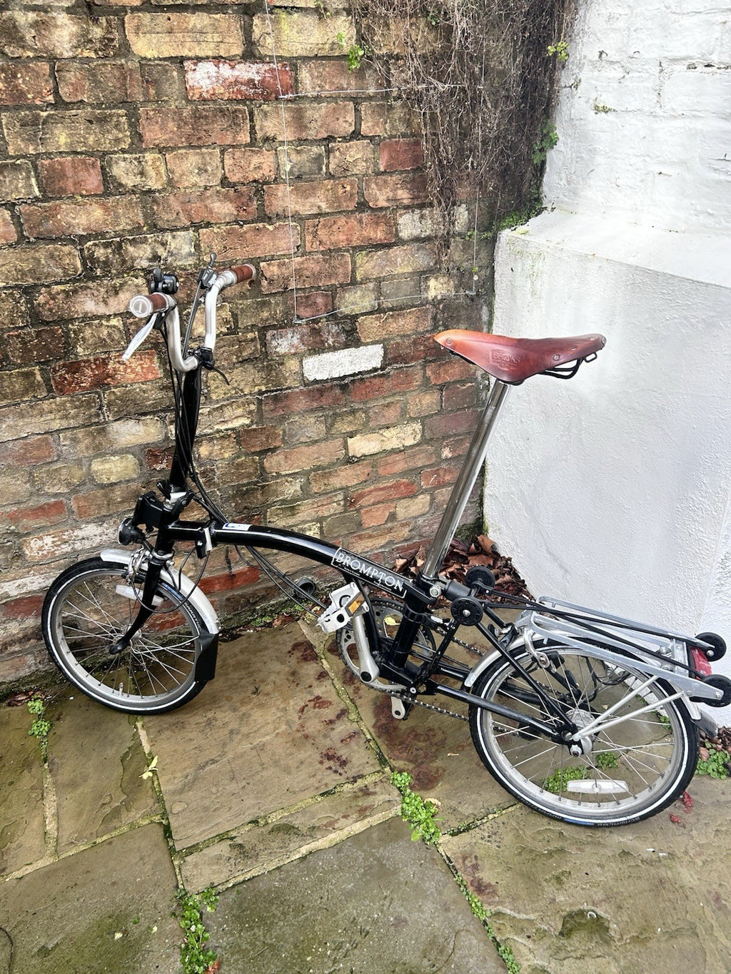 Brompton Folding Bike – 3 Speed – With Rack & Brooks Saddle – Good Condition