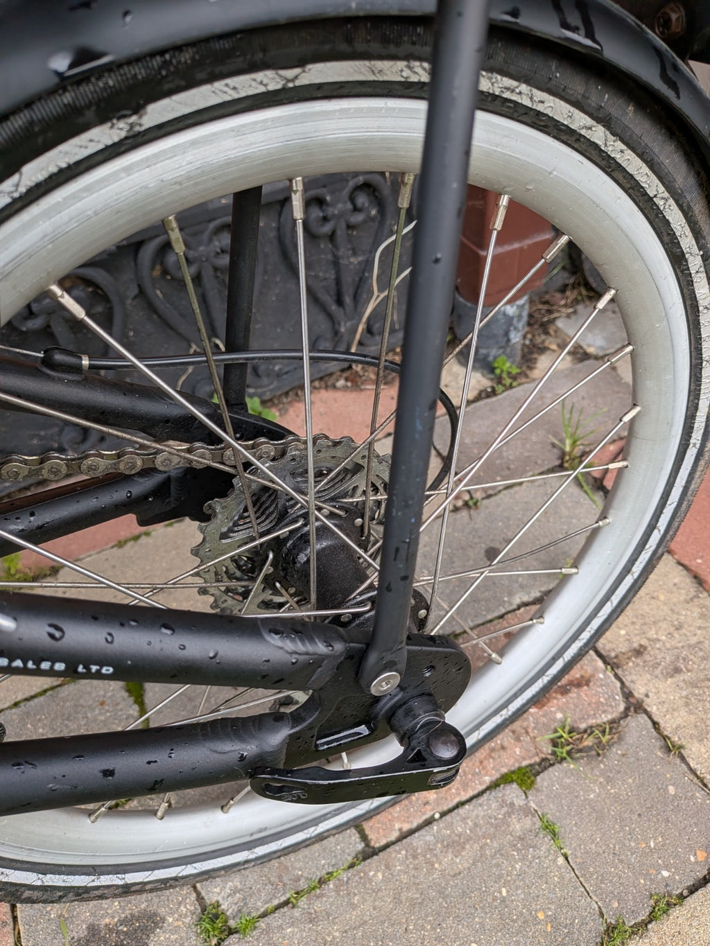 Mezzo D9 Lightweight folding Bike, Hardly Been Ridden, With Original Unused BAG