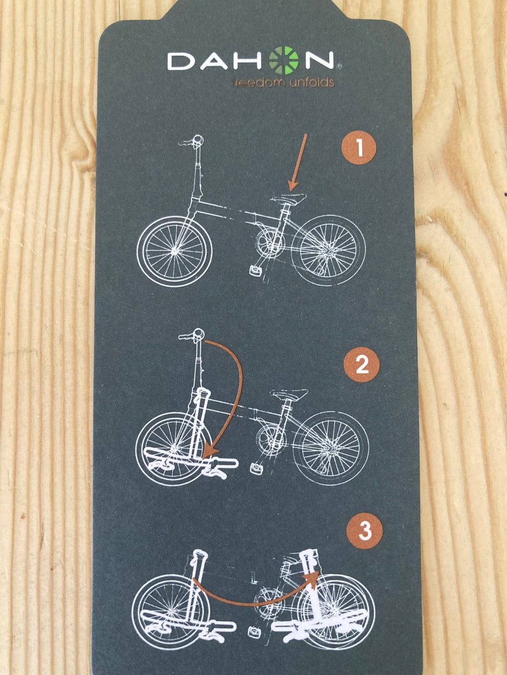 Dahon Vybe i3 20" Wheels 12.9 kg Compact Unisex Matt Black Folding Bike.