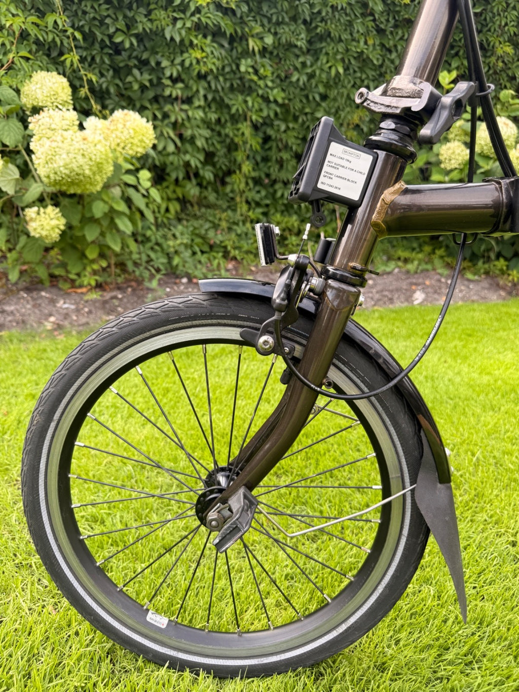 Brompton S6L Black Edition Black Lacquer 6 Speed Brooks B17 + Pump