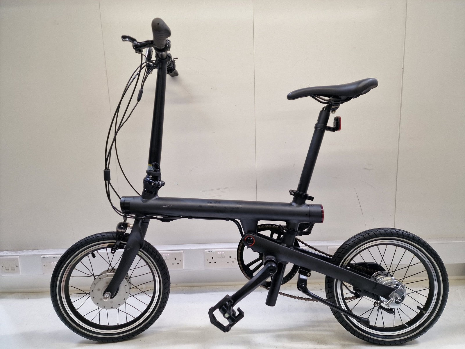 Xiaomi Smart 250W Power 25kmh 16" Wheel TFT Folding E--Bike (Marks/Missing Item)