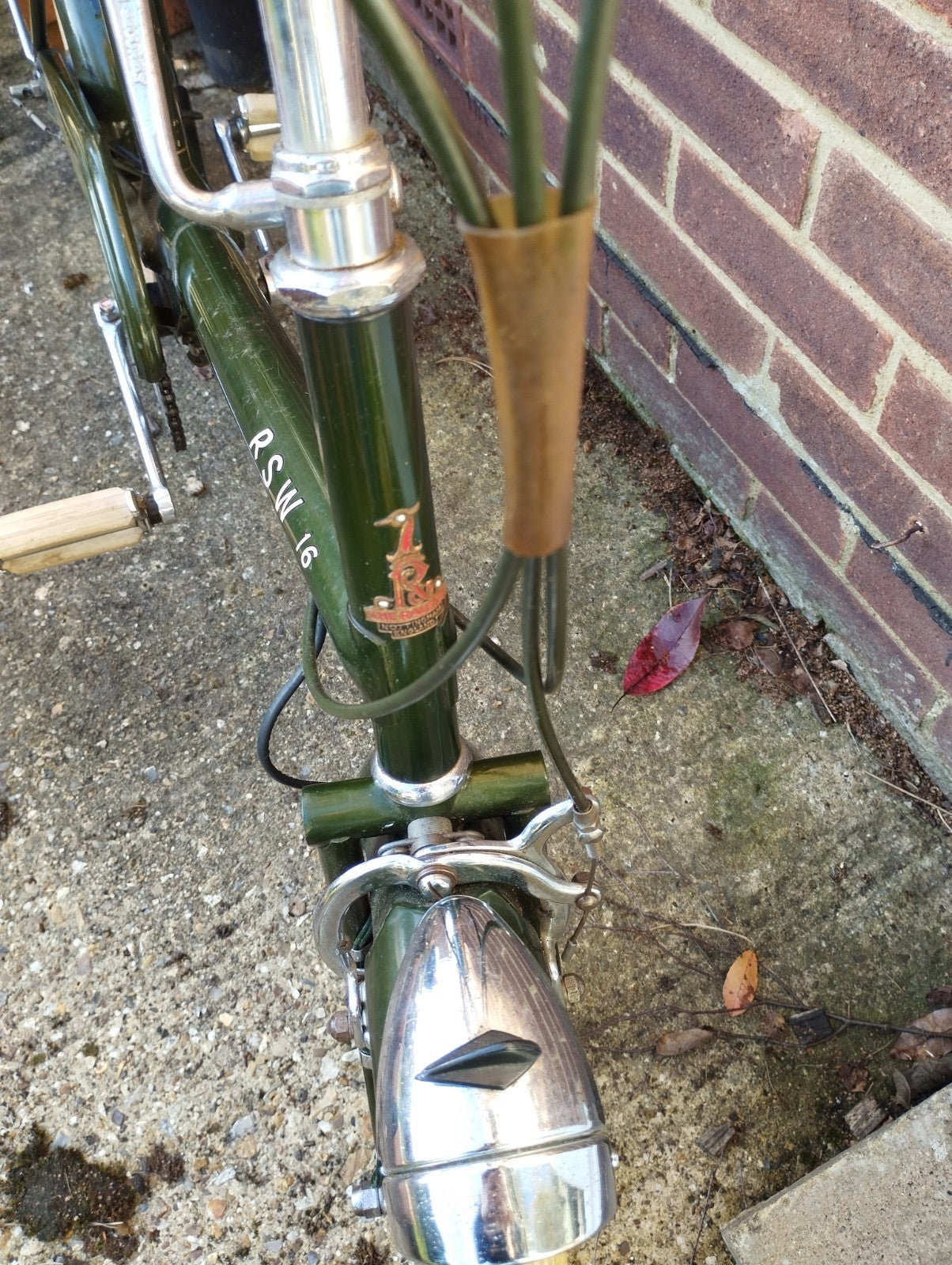 Raleigh RSW 16 retro vintage bicycle - Green - with working dynamo