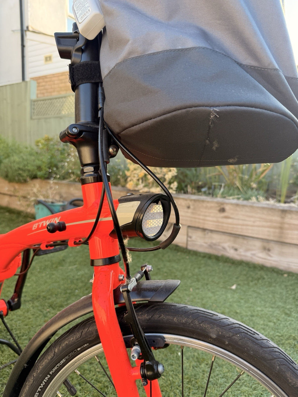 BTWIN Tilt 500 Folding Bike20-inch Red Great Condition