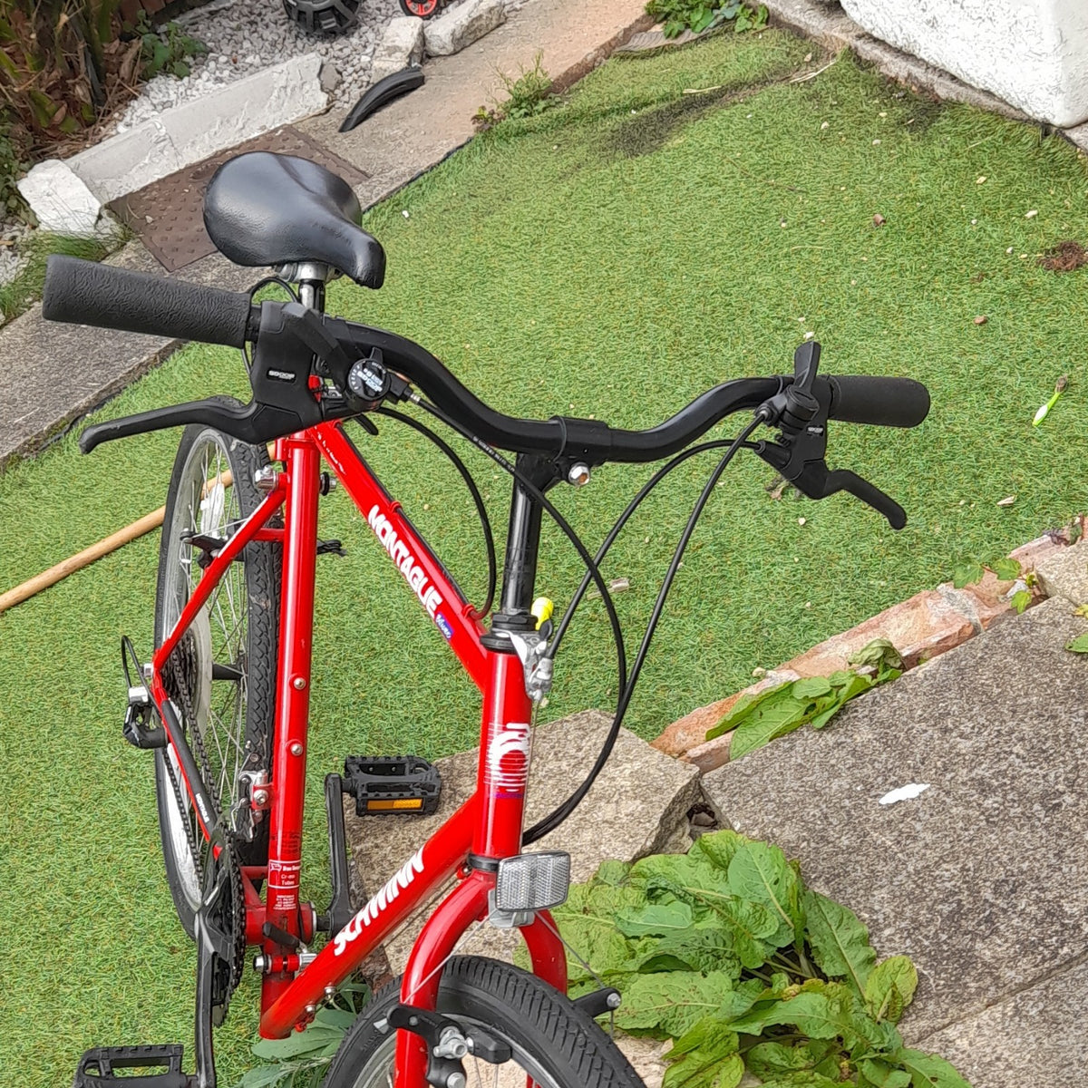 Schwinn Montague Folding City Bike 700C L Frame Red V-Brake Riser Bar