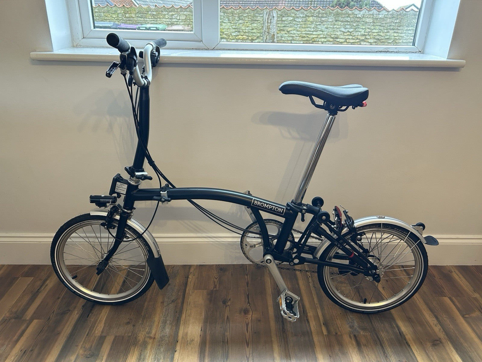 Brompton M6l Folding Bike With Front & Back Lights