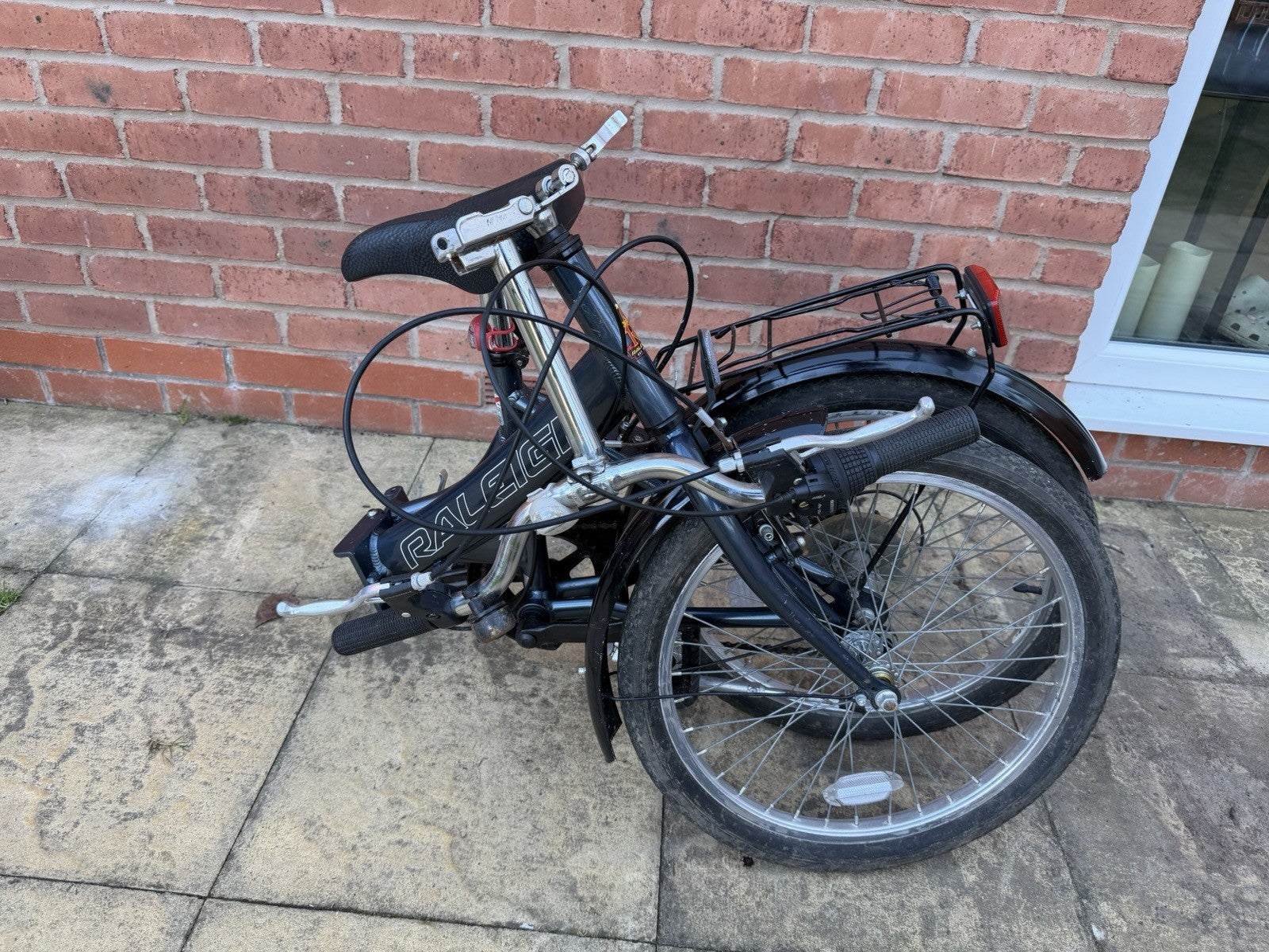 Blue Folding Raleigh Swift Fold up  Frame 6 Gears Revoshift 20” Wheels