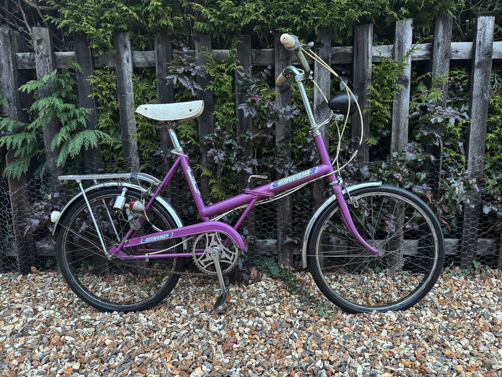 RALEIGH STOWAWAY FOLDABLE SHOPPER BICYCLE BIKE - 3 SPEED SA HUB - PURPLE