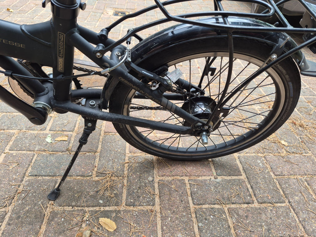 dahon vitesse folding bike