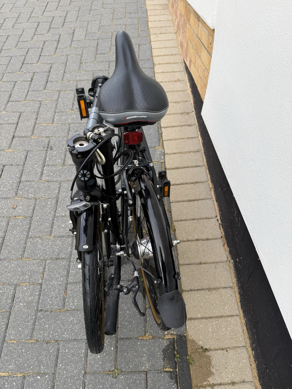 DAHON Vitesse 20in Folding Bike Black/Grey 7-Speed Aluminium V-Brake Mudguards