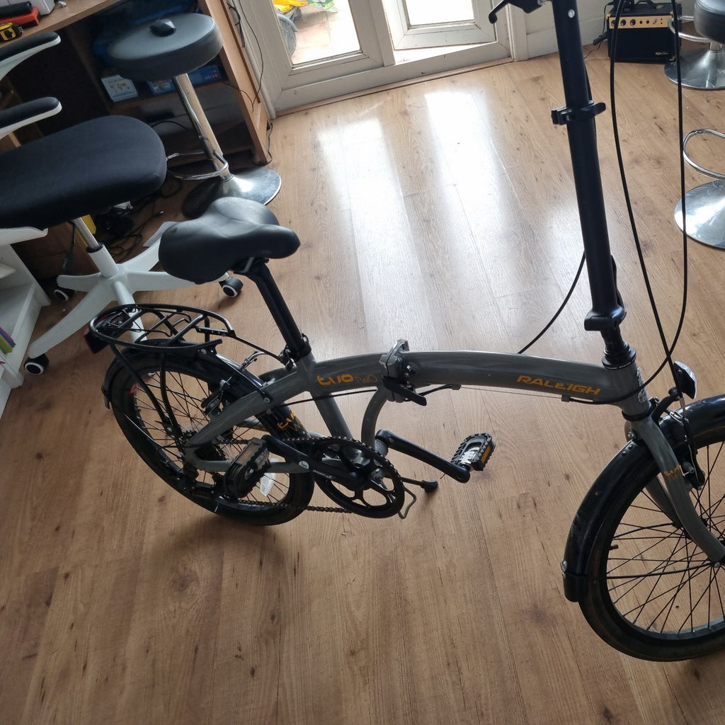 Raleigh Evo Two Folding Bike – great  Condition