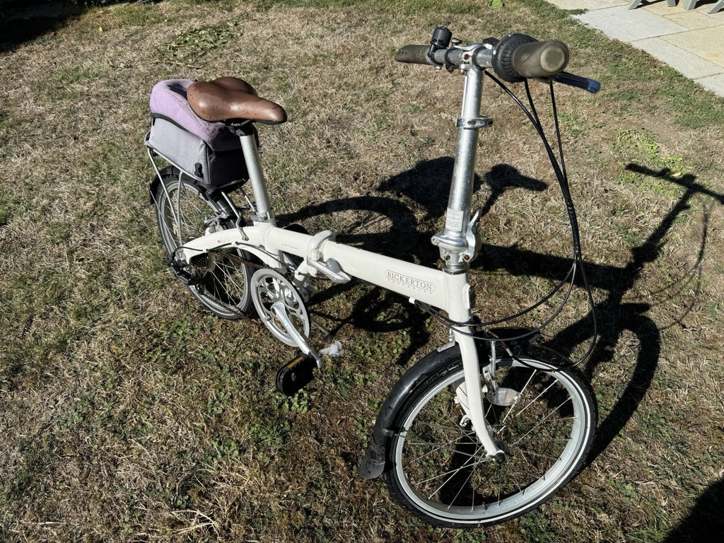 Bickerton Junction 1607 Country Folding Bike  with pannier, bike pump and lock