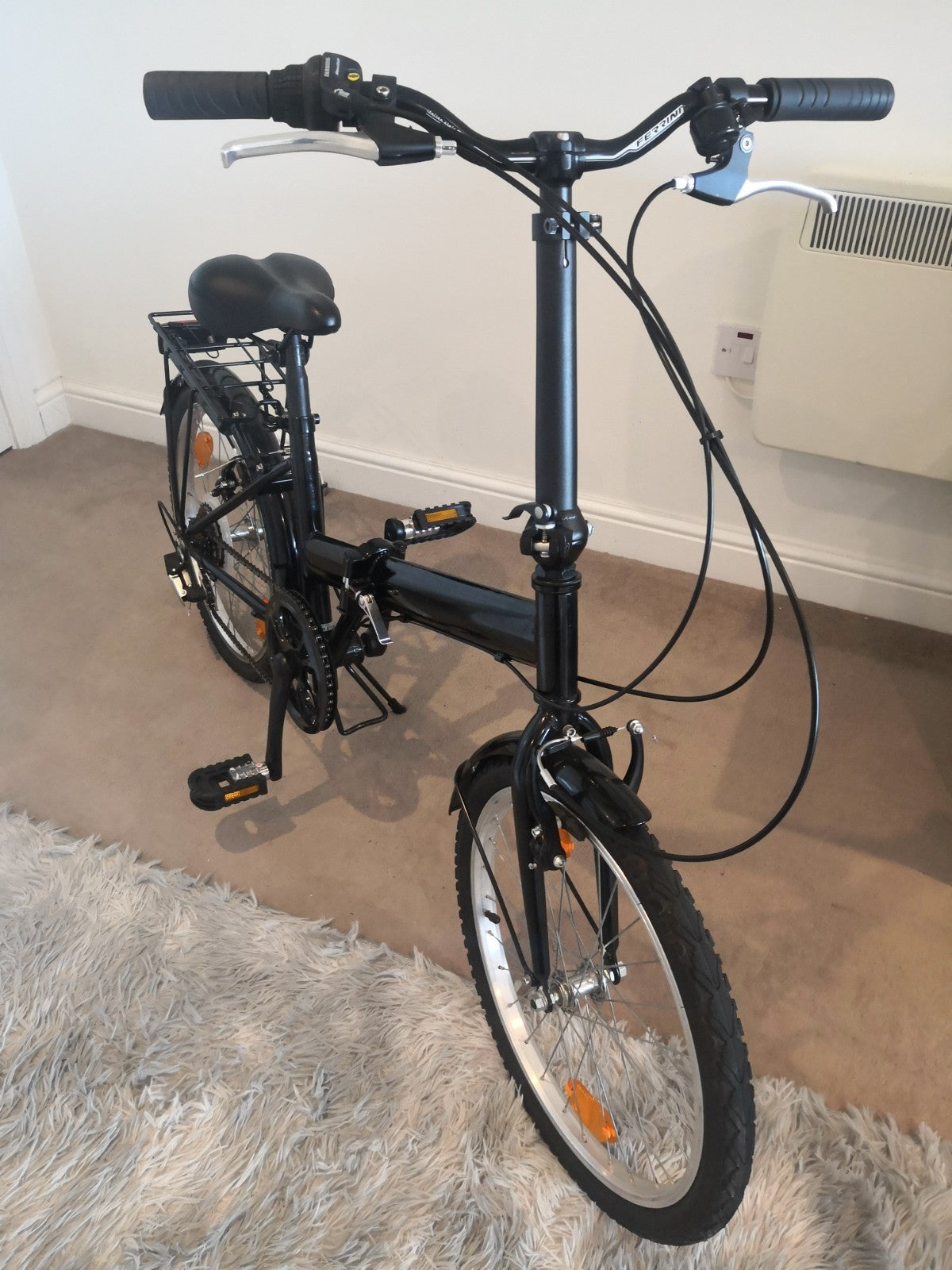 Bike Sport 20 inch folding bike, Shimano 6 Speed, Black in excellent condition