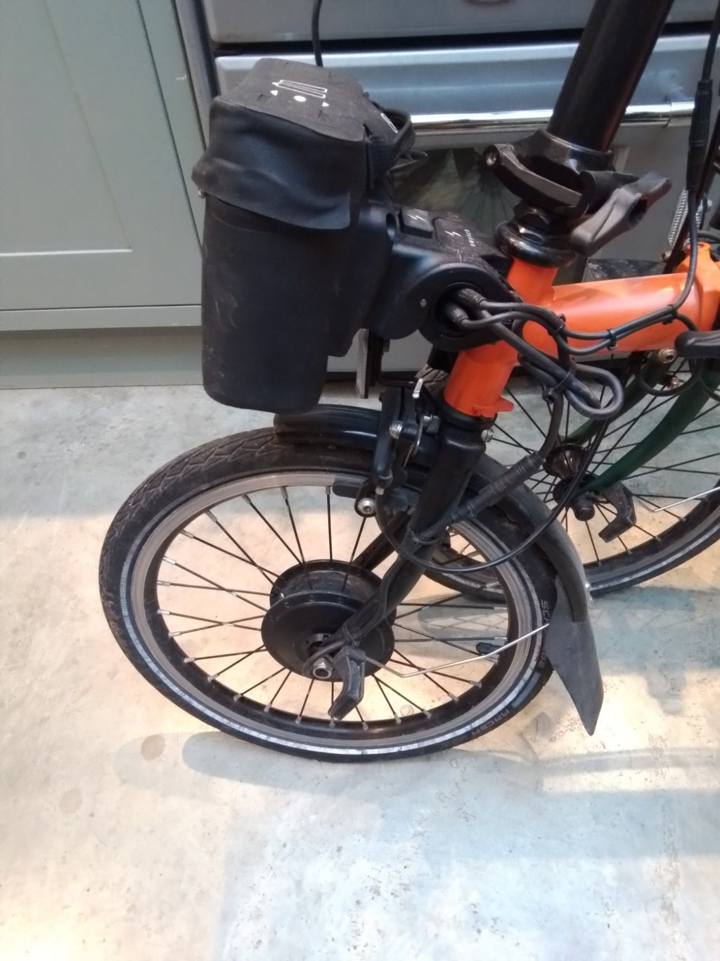 Brompton Folding Bike M6L Black Edition With SwytchBike assist