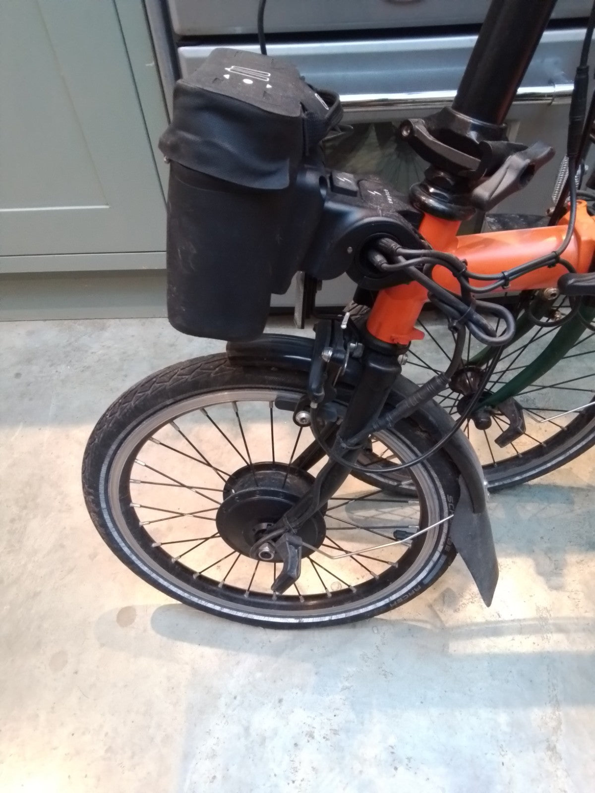 Brompton Folding Bike M6L Black Edition With SwytchBike assist