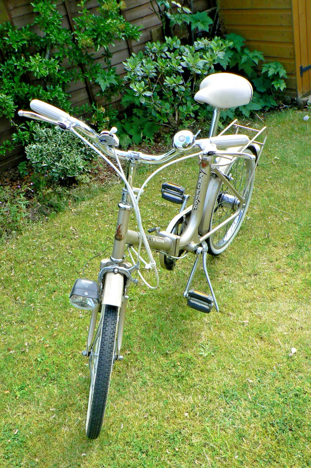 RALEIGH SAFARI FOLDING  3Spd BICYCLE  - ORIGINAL - With Stand, lights