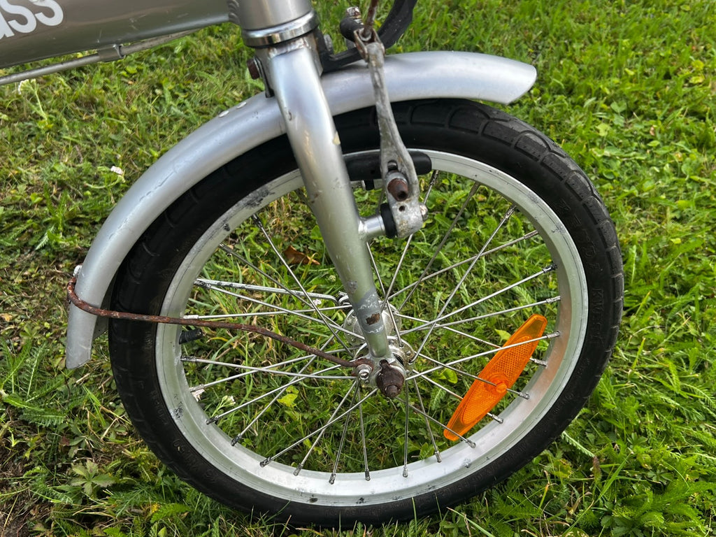 3 speed Compass folding bike (commuter, caravan or boat bike) , kickstand & rack