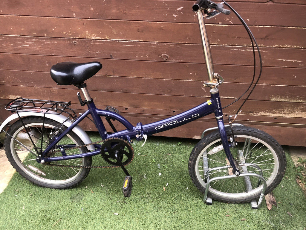 Apollo Folding Bike.  20" Wheels. (Great for Trains) Fully working !!