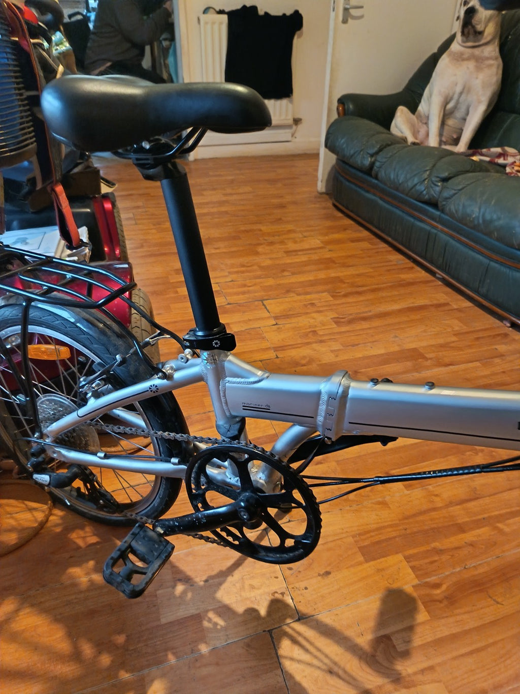 DAHON MARINER D8 FOLDING BIKE NEARLY NEW - SILVER