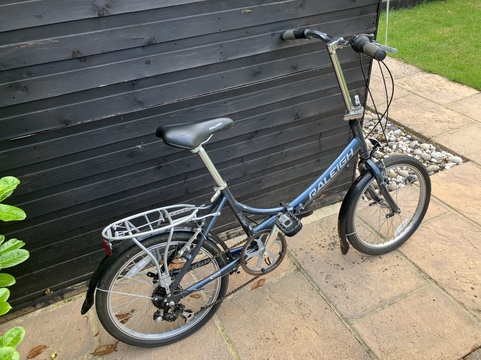 Raleigh Evo 7sp Folding Bicycle 20inch Wheels 7 Speed