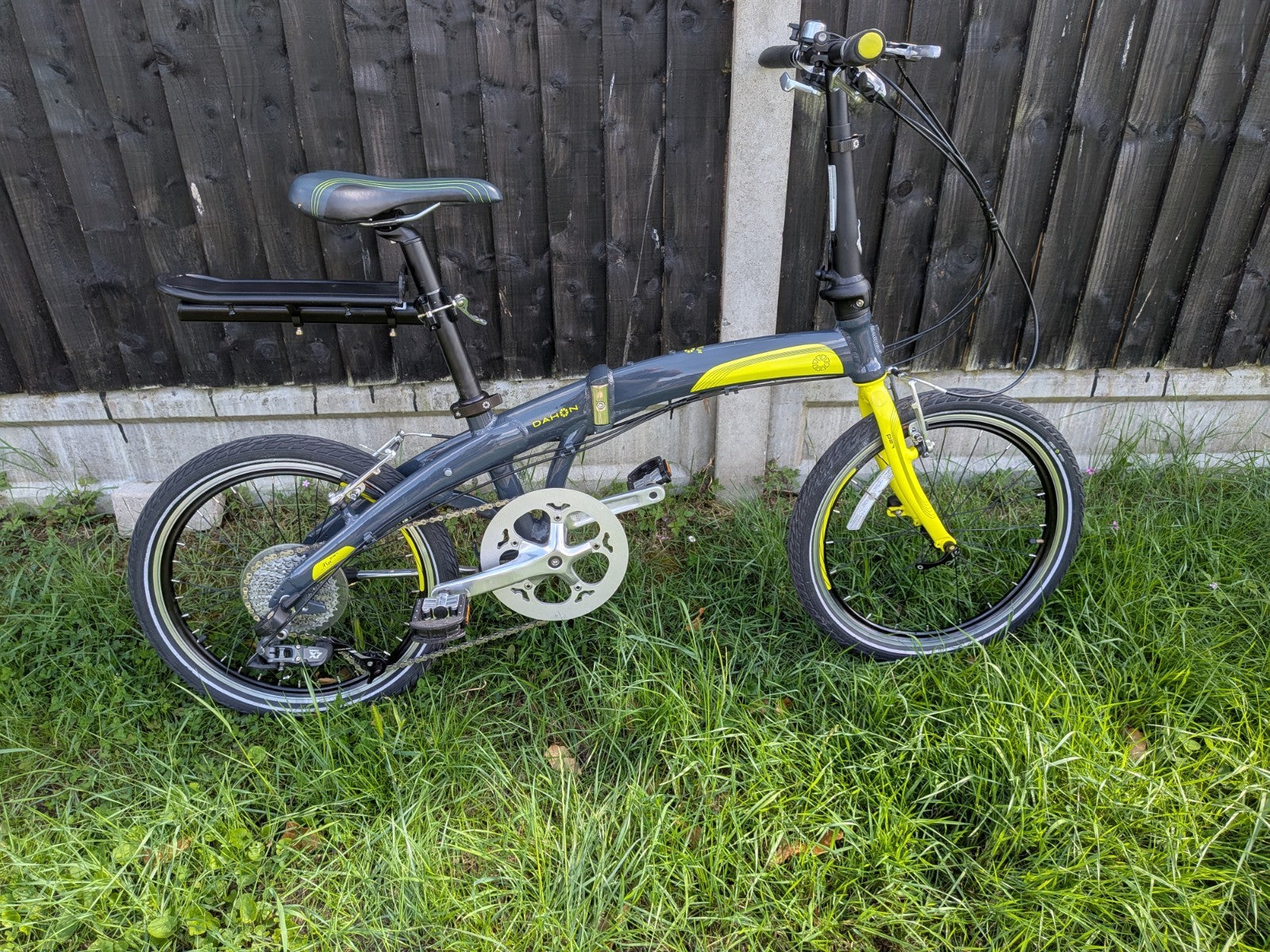 Dahon Mu P27 Folding Bicycle,27 Gears,20" Wheels,Carry Bag.Warehouse Find.2 Of 2