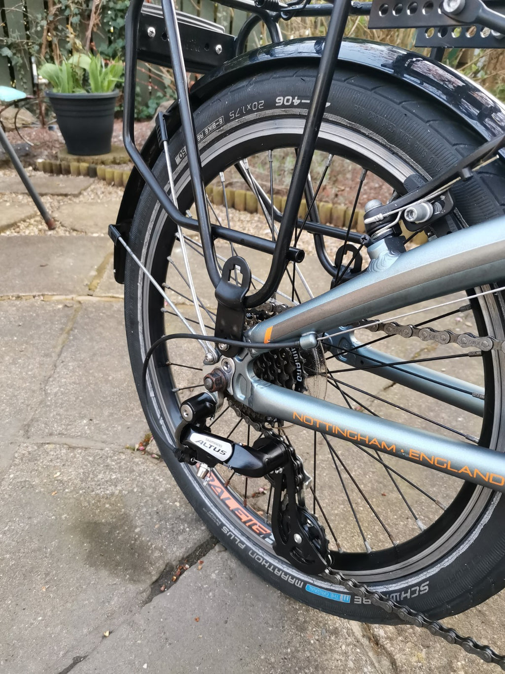 Raleigh Stowaway Folding Bike 20" Wheels.