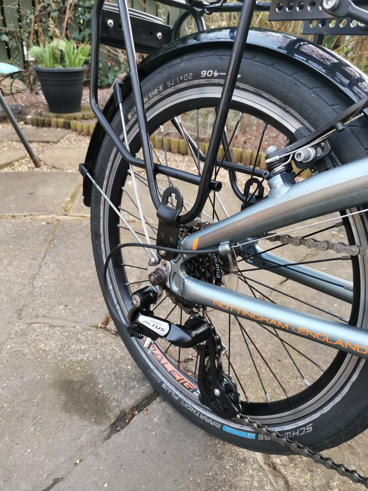 Raleigh Stowaway Folding Bike 20" Wheels.