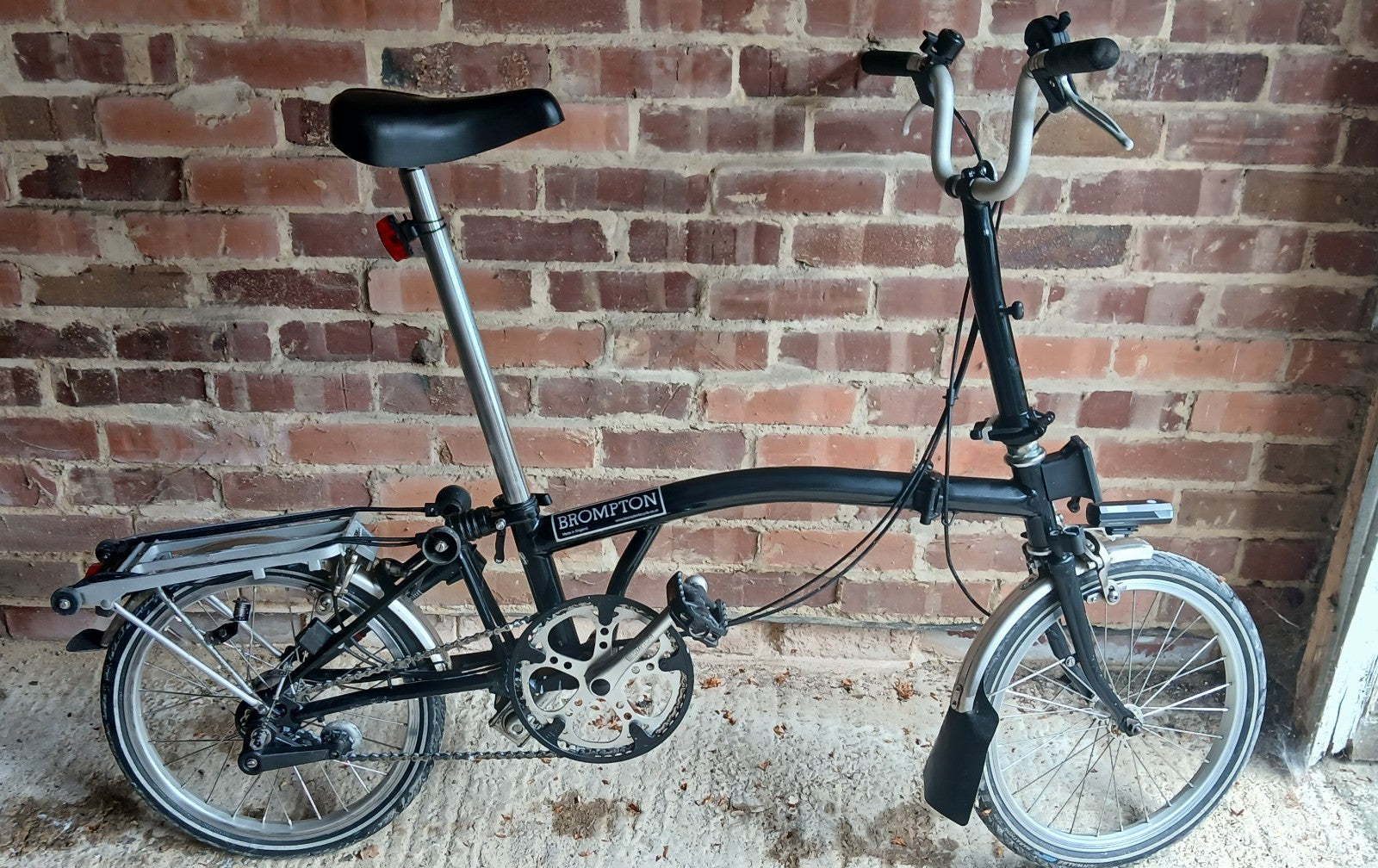 Brompton Folding Bike 16in Black/Silver Mudguards Rear Rack Lights Reflectors
