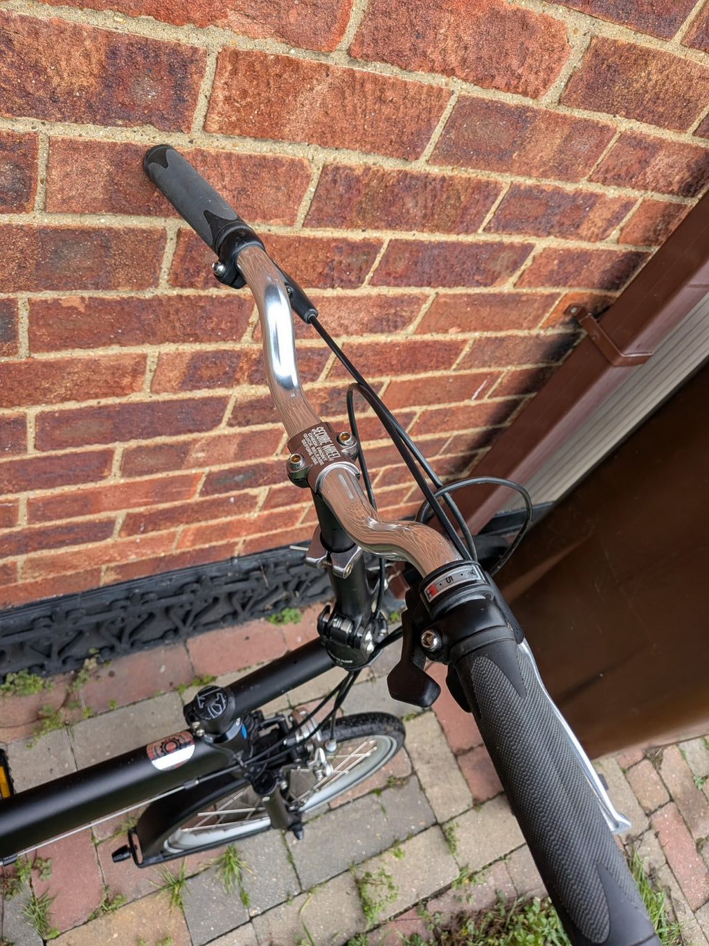 Mezzo D9 Lightweight folding Bike, Hardly Been Ridden, With Original Unused BAG