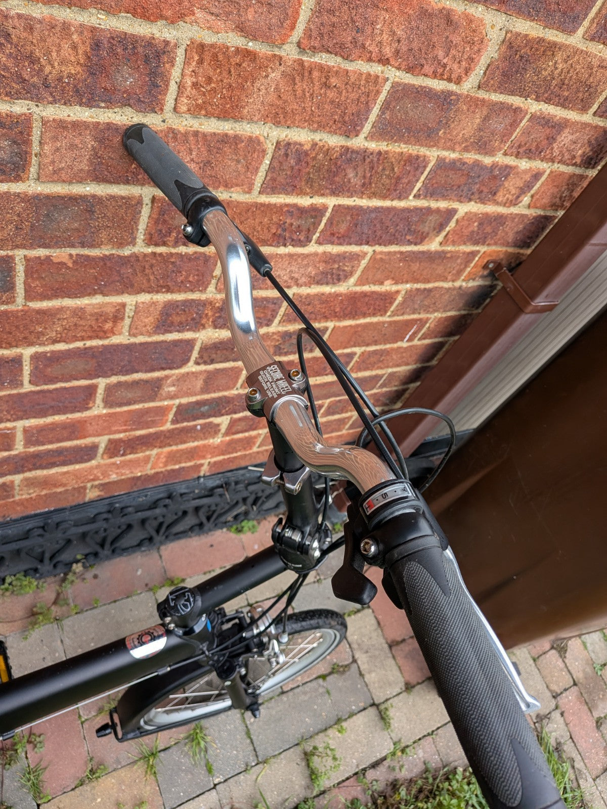 Mezzo D9 Lightweight folding Bike, Hardly Been Ridden, With Original Unused BAG
