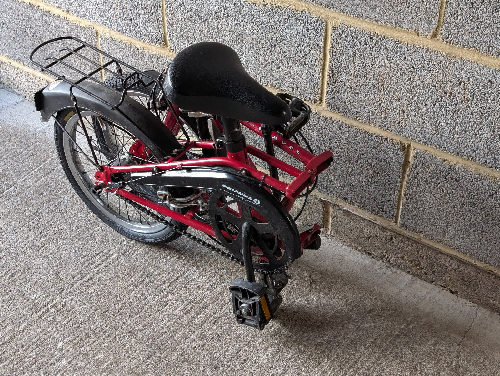 Batavus Easy Travel Folding Bike w/ Torpedo 3