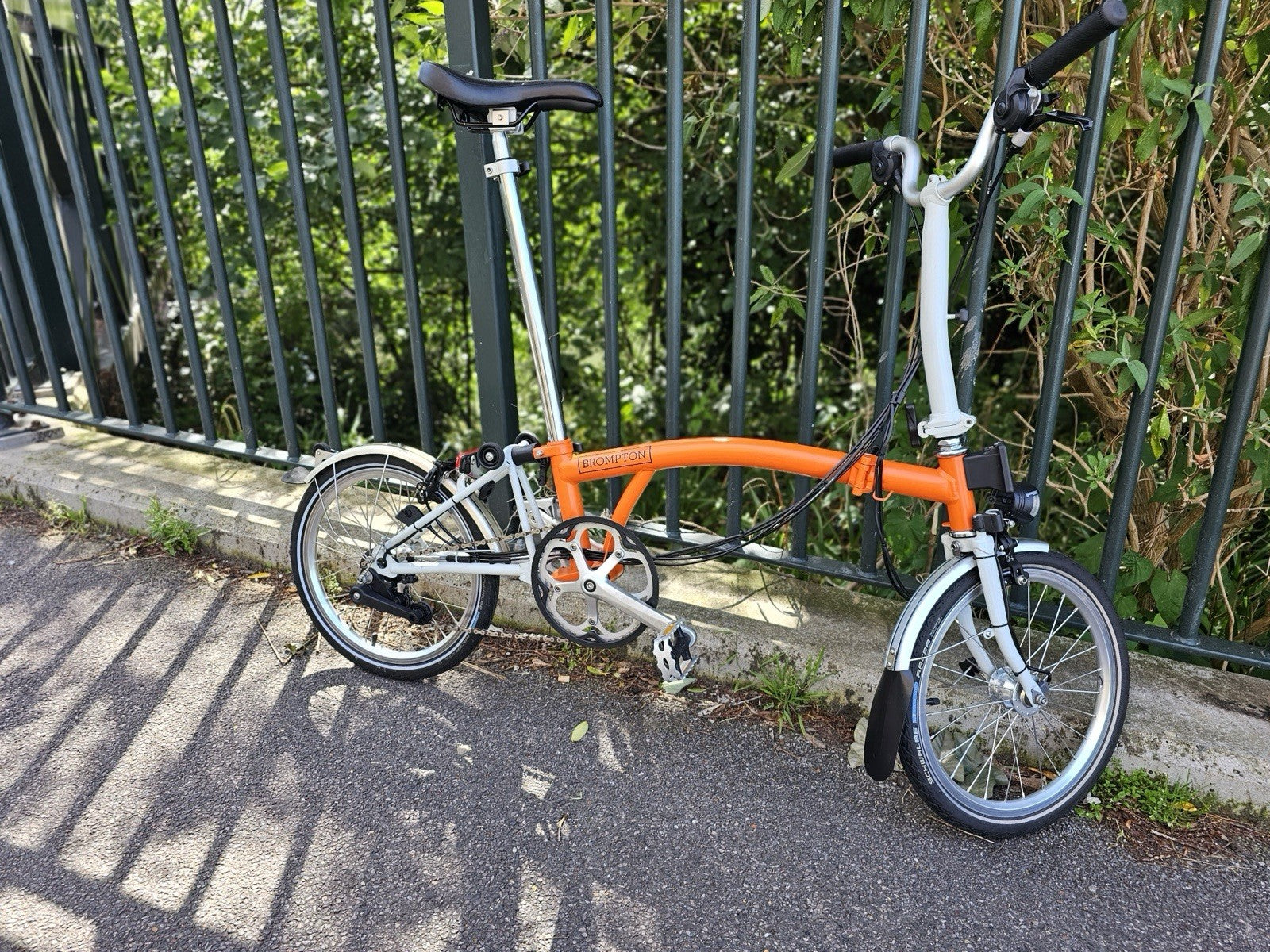 Brompton Folding Bike 16in Wheels Orange/white Silver Mudguards Cruiser Bar