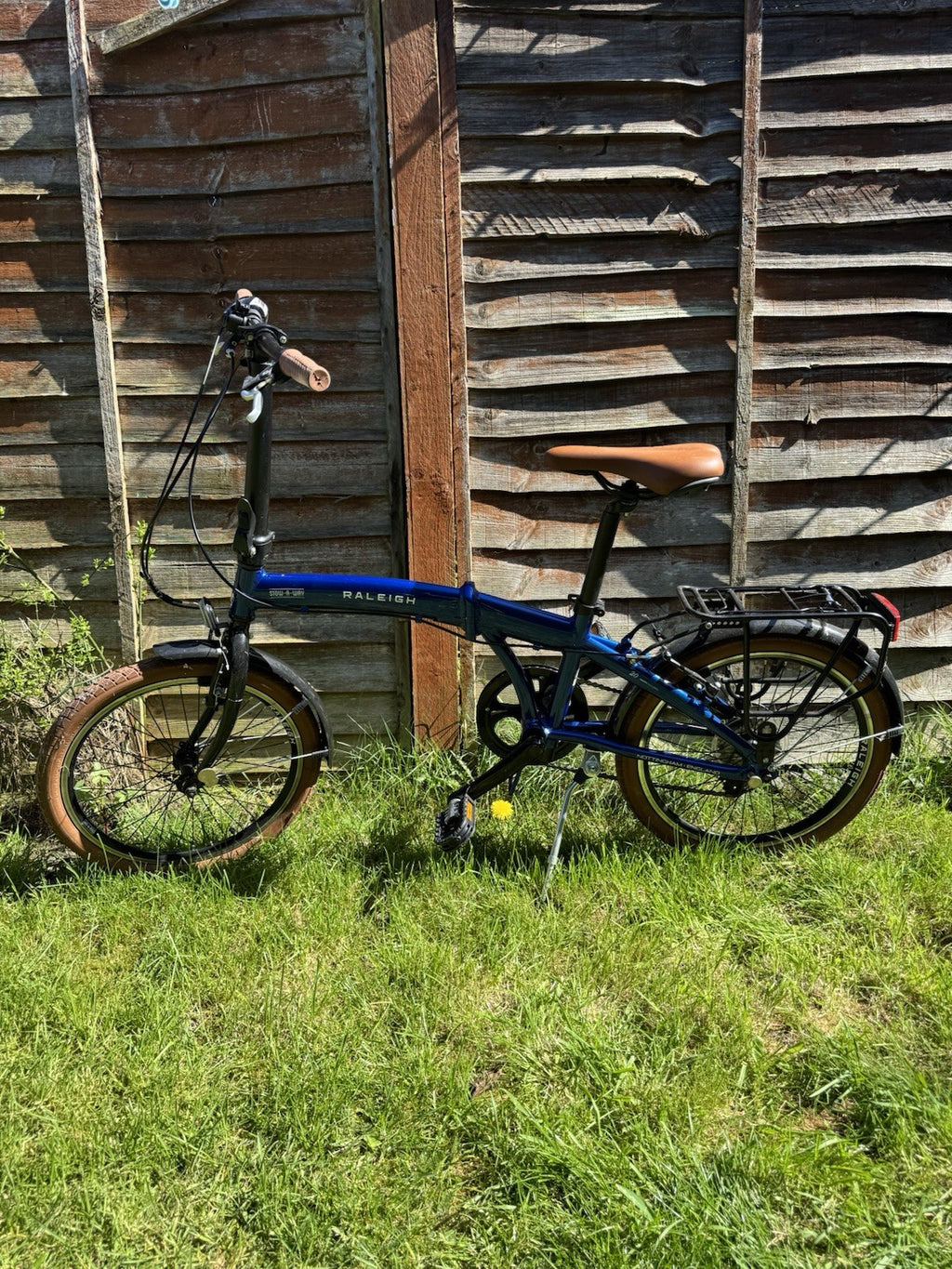 Raleigh Stowaway 20" Folding Bike Dark Blue