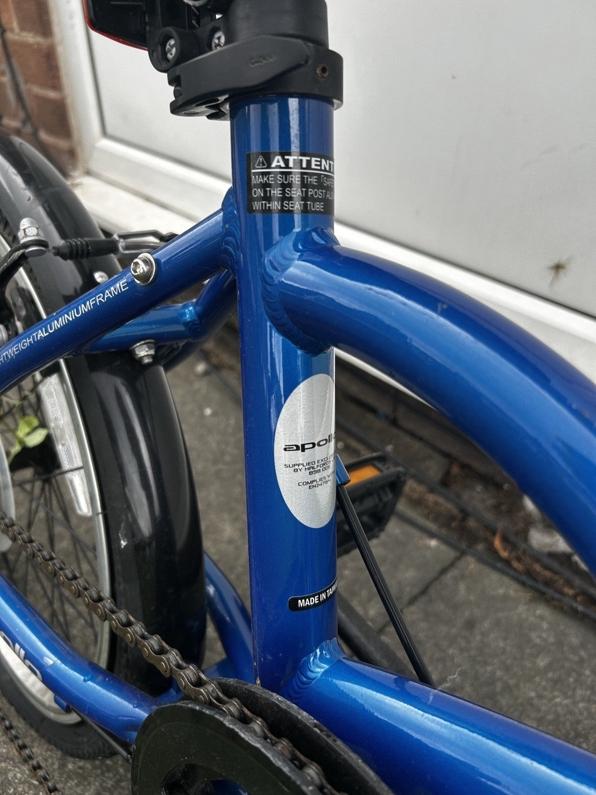 Apollo Luch Folding Bike 20 in Blue Aluminium V-Brake Mudguards Rear Light