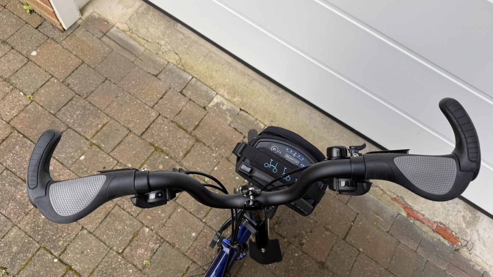 Brompton - C Line E-Folding Bike - M6L -Bolt Blue Lacquer - Near Mint Condition