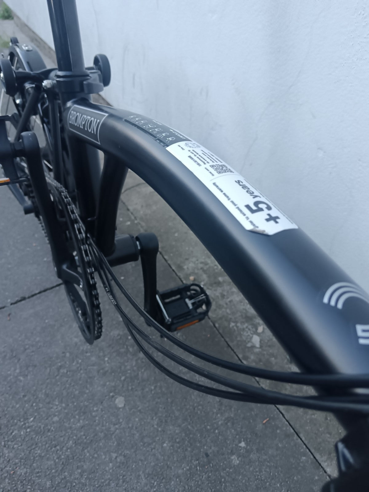 Brompton M6L BLACK EDITION 2025 Folding Bike Excellent Condition