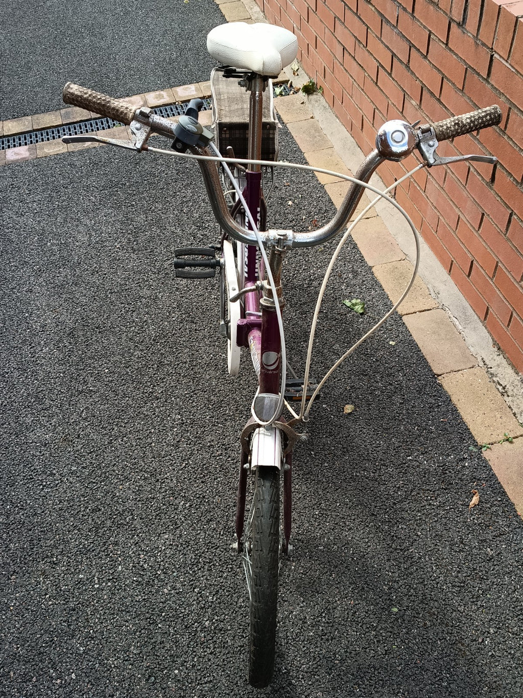 Universal Stowaway 3 Folding Bike Purple & White 3 Speed  Gears Needs Some TLC