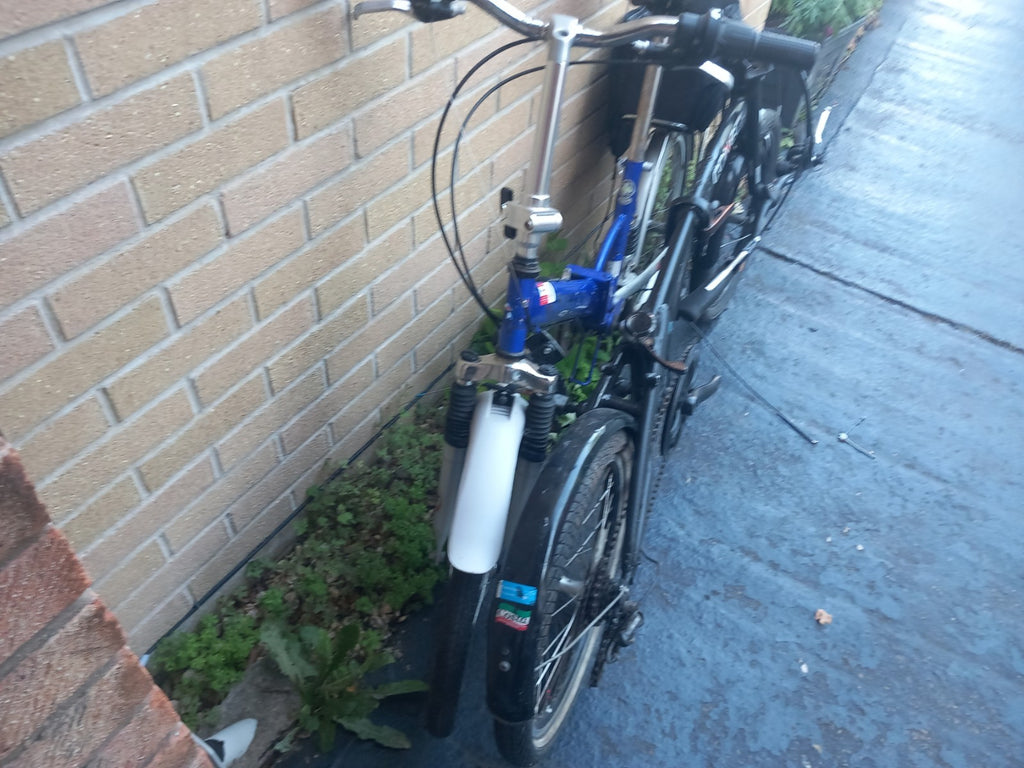 pair of folding bikes spares or repairs