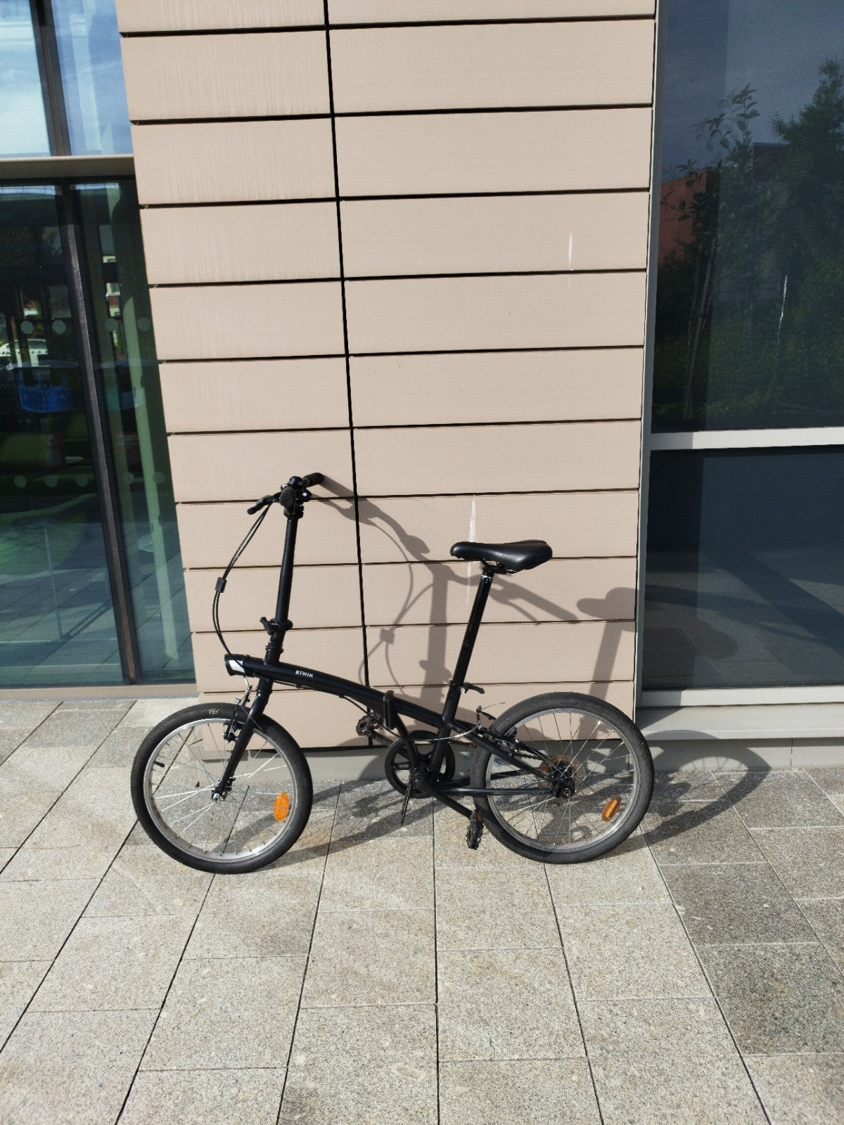 Decathlon B'Twin Folding Bike, single speed, easy to fold, space saver