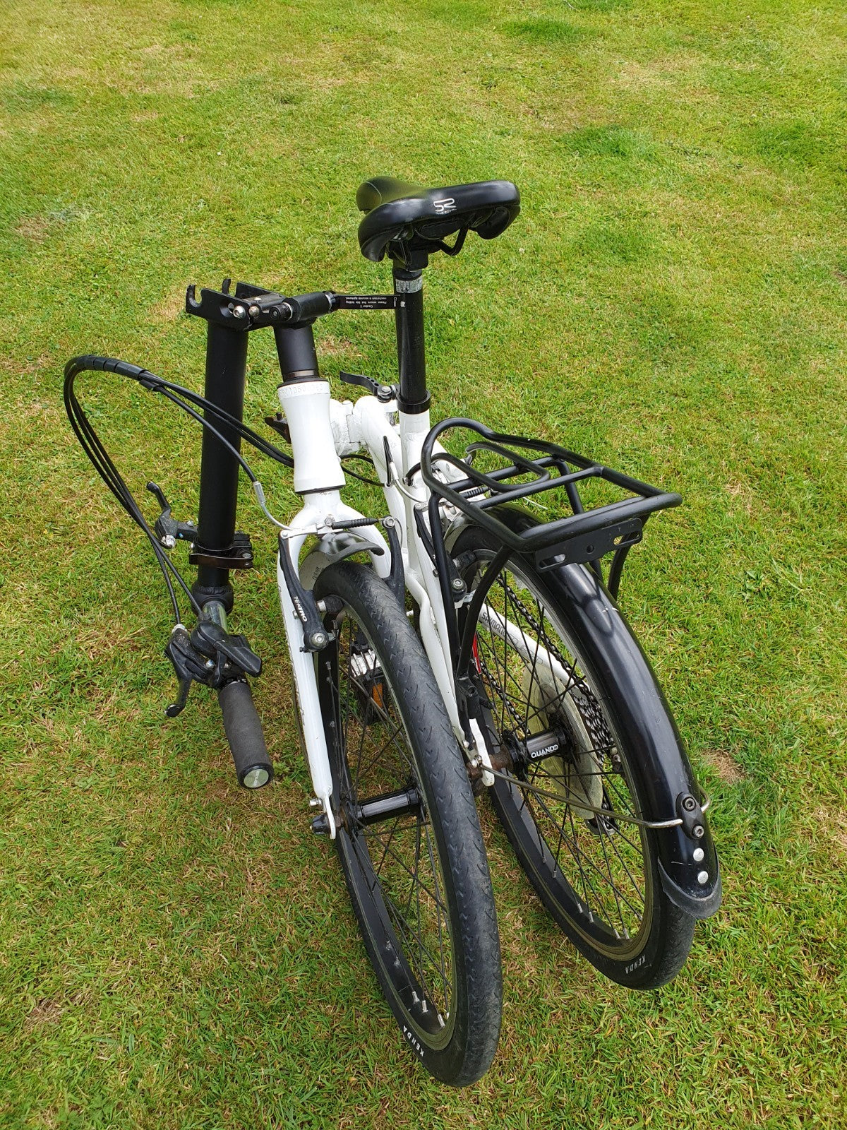 Carrera Transport 8-Gear Folding Lightweight Aluminium Bicycle