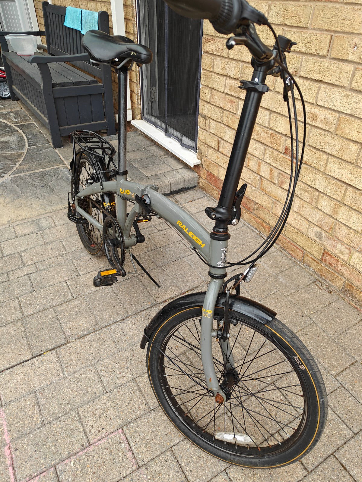 RALEIGH EVO 2 ADLUTS FOLDING BIKE