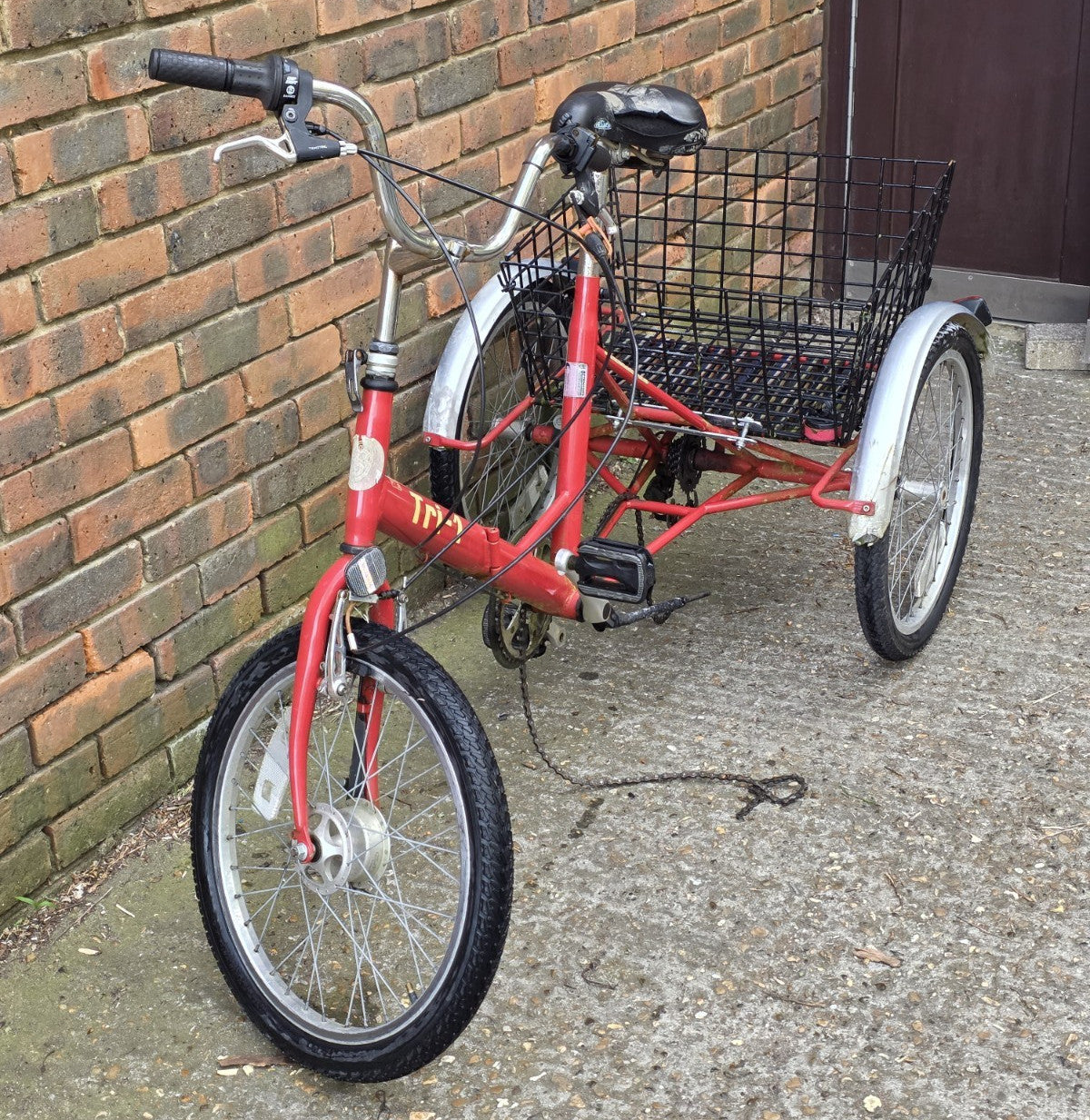 BRILLIANT BICYCLES TRI-1 FOLDABLE TRICYCLE BIKE (17" FRAME w/ 20" WHEELS) BASKET