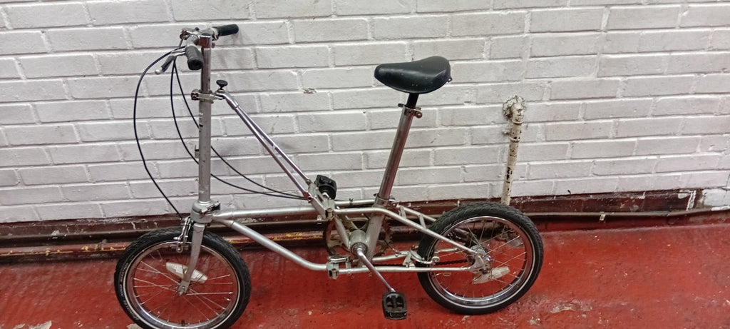 Silver Steel Folding Bike 20 in Wheels 1 Speed Riser Bars Rim Brake 24 cm